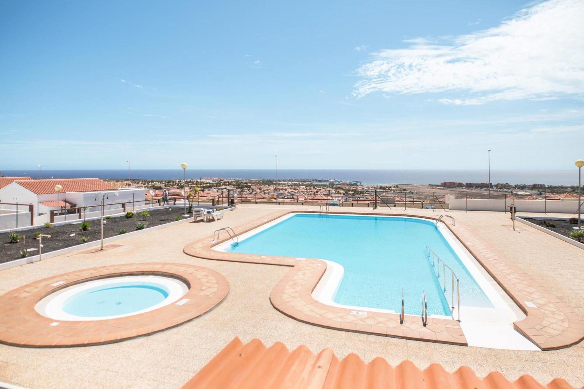 Caleta Beach Deluxe Калета де Фусте Екстериор снимка