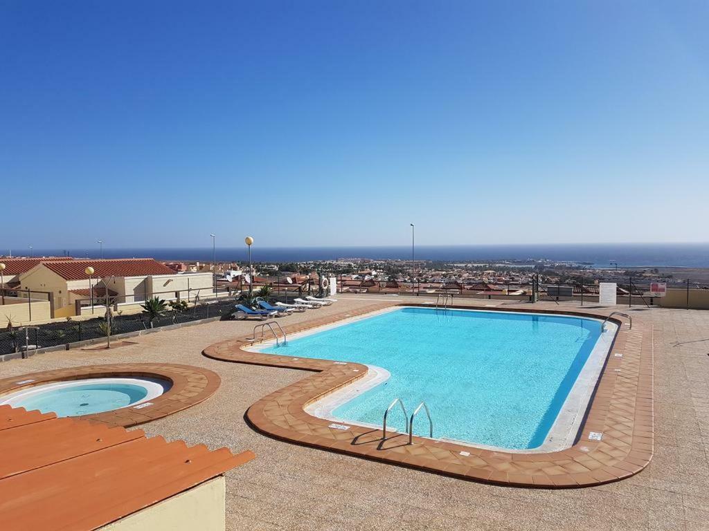 Caleta Beach Deluxe Калета де Фусте Екстериор снимка